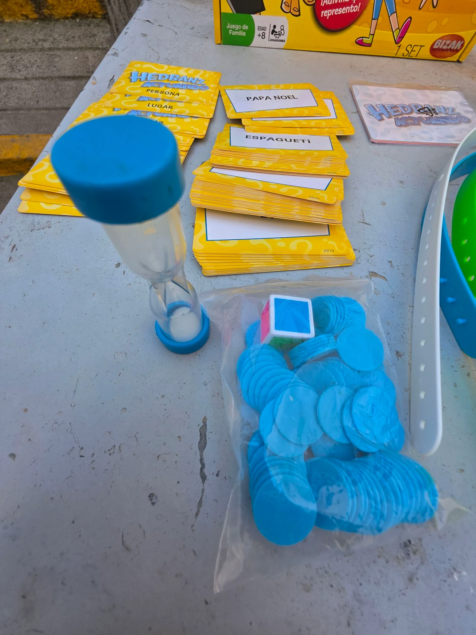 Hedbanz Actuando Jogo de Mesa – photo 3